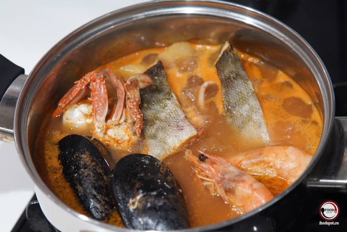 Cea mai bună supă Bouillabaisse, o minunăție provensală!